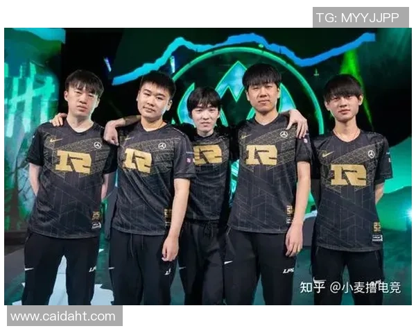 洲际赛分析：RNG团队协作与战术配合的精彩表现与启示